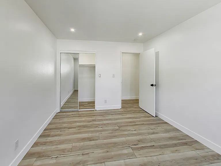 3012 E 18th St #17 — Photo 14