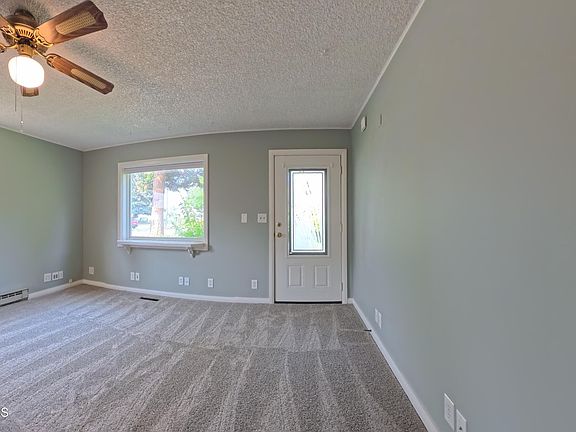 2nd image of 816 N 15th St