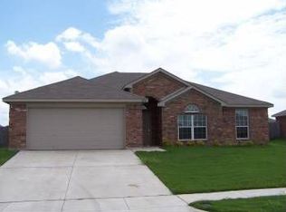 1214 Beacon Hill Dr, Midlothian, TX 76065