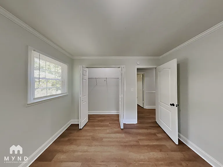 340 12th St SW — Photo 16