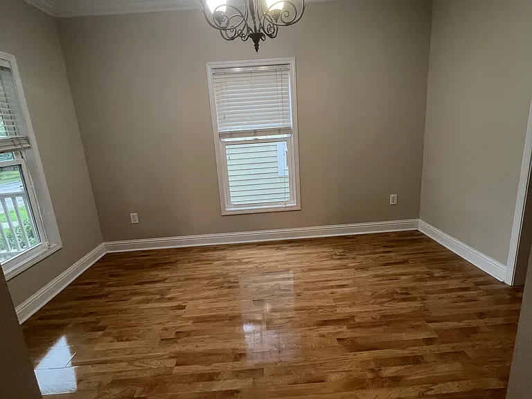 1215 Ross St — Photo 6