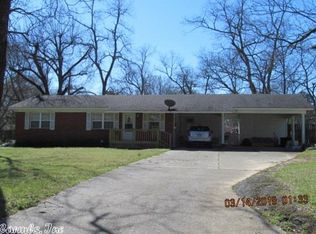 610 E Cedar St, Warren, AR 71671