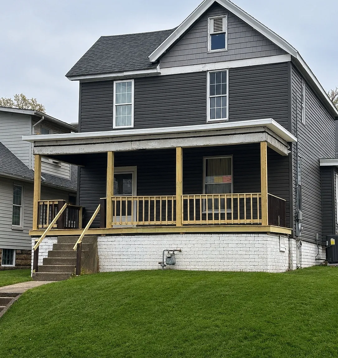 628 Vermont Ave — Photo 1