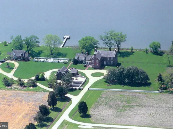 10373 Locust Point Rd, Princess Anne, MD 21853