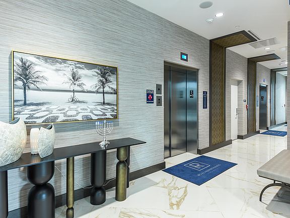 2nd image of 485 E Royal Palm Rd #403