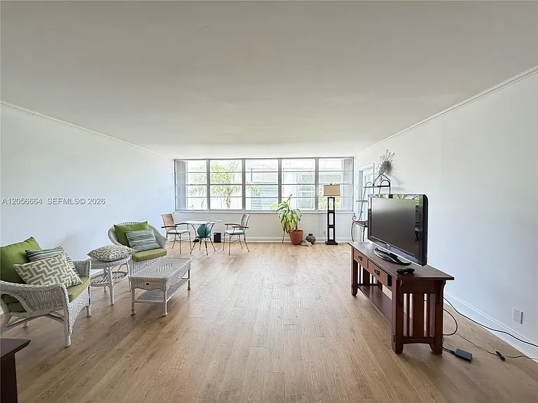 1170 N Federal Hwy #307 — Photo 17