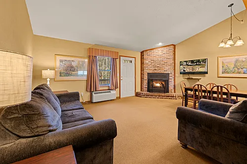 1010A Westwoods Dr Photo 1