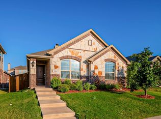 521 Crazy Horse Dr, Crossroads, TX 76227