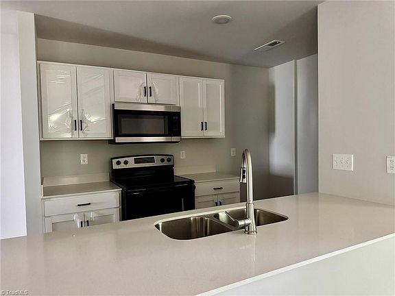 2nd image of 344 Poppy Ct