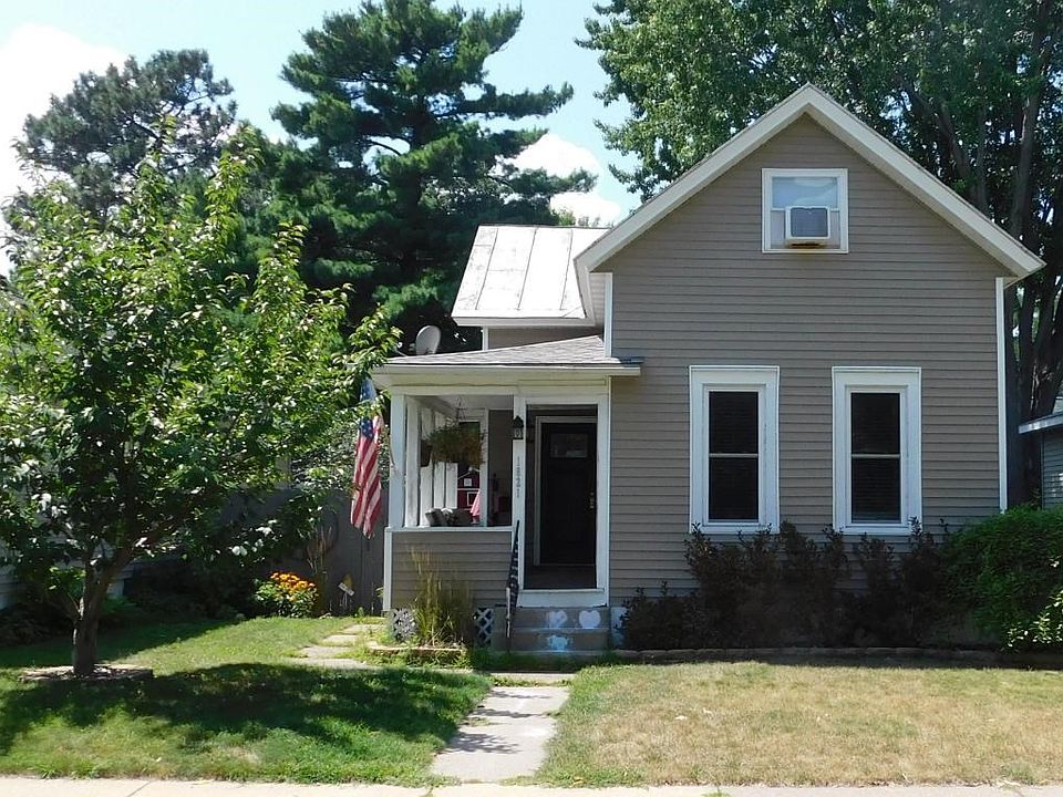 1821 Loomis Front
