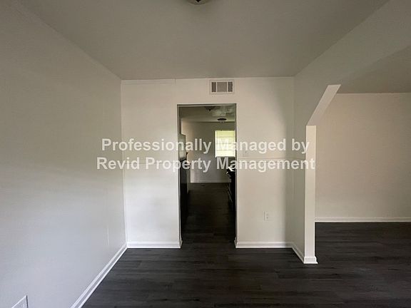 2nd image of 3269 Sunrise St