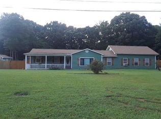 101 Shaw Ferry Ln, Lenoir City, TN 37772