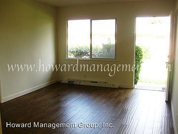 2nd image of 1924 Cloverfield Blvd APT 9
