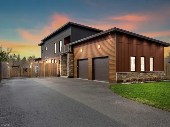 1887 Dominion Rd, Fort Erie, ON L0S 1N0