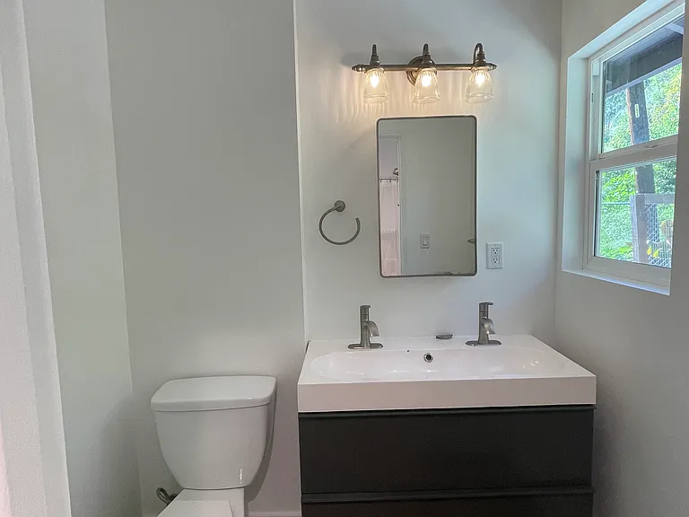 2863 Grand Ave — Photo 15