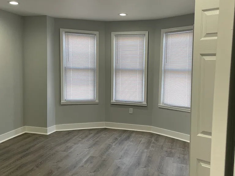 1244 Whitman Ave — Photo 7