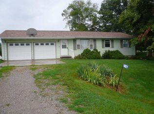 5027 Cosgrove Rd SW, Kalona, IA 52247