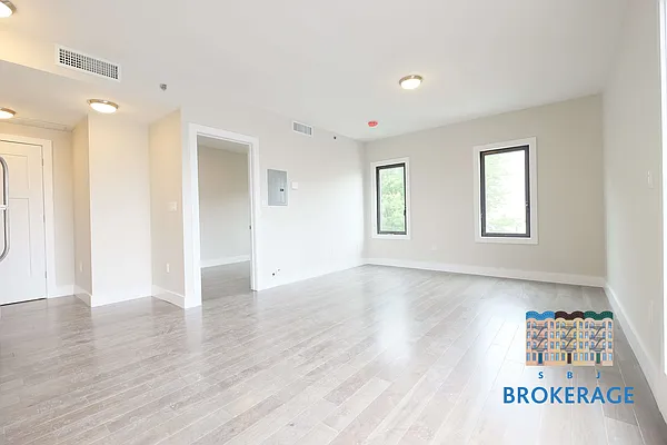 Rented by SBJ Brokerage, LLC | media 49