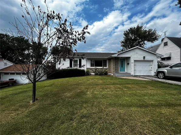 3400 Greenway Rd, Hannibal, MO 63401