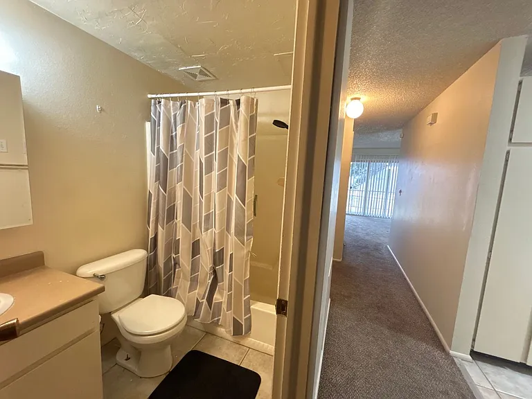 Cedar Apartments — Photo 6