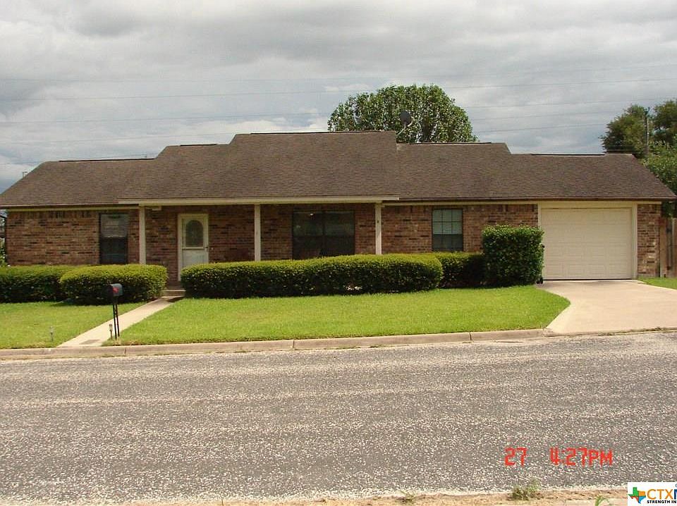 1st image of 724 Lois Ln
