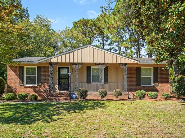 3914 Coventry Rd, Fayetteville, NC 28304
