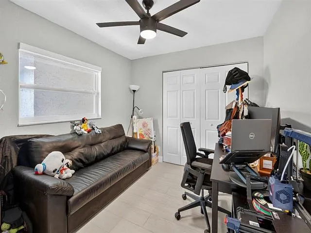 8131 NW 44th Ct — Photo 15