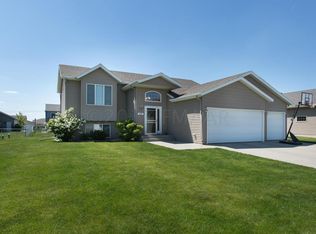 3559 Buchanan St S, Fargo, ND 58104