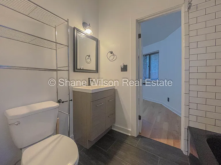 720 Midland Pike — Photo 15