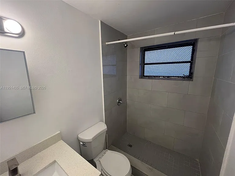1719 NW 16th St #A — Photo 11