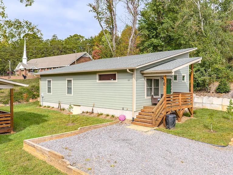 10 Sylvanella Ln — Photo 45