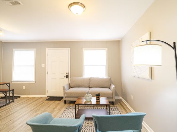 205 W Nettleton Ave #B