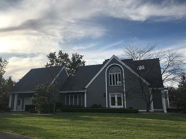 1st image of 20 Langstaff Ln