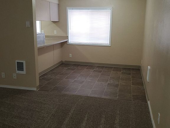 3rd image of 3597 47th Ave NE #101