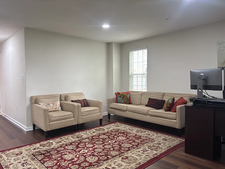 8613 Enoch Pratt Dr — Photo 2