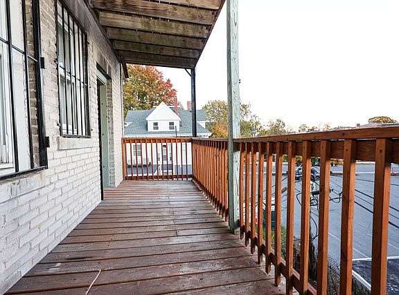 3rd image of 6 Waumbeck St APT 2