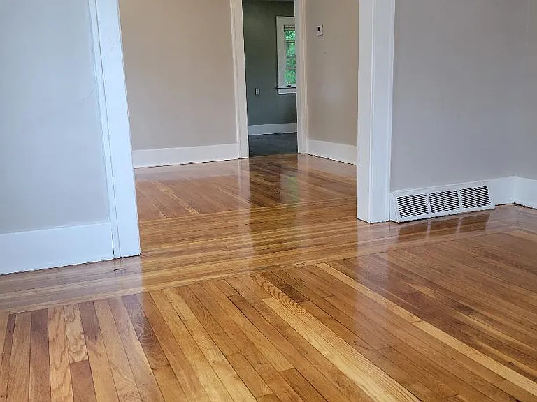 914 Middle St — Photo 7