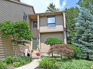 40 Carpenters Rdg, Cincinnati, OH 45241