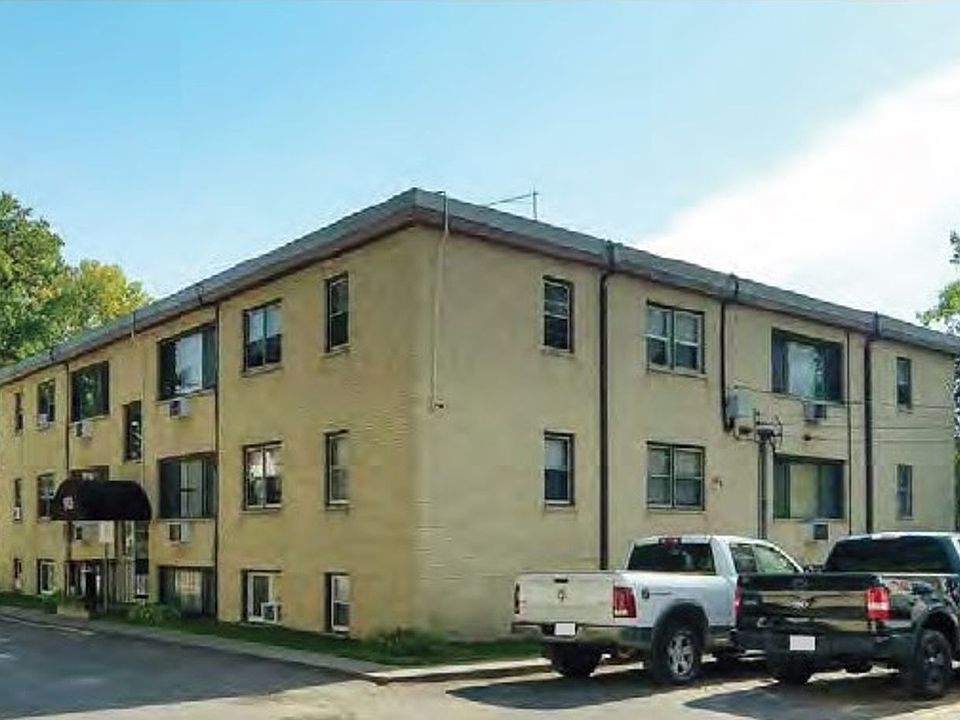 2nd image of 3673 Lexington Ave N Suite H2