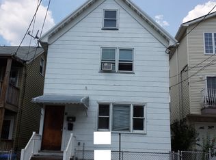 61 Erie St, Elizabeth, NJ 07206