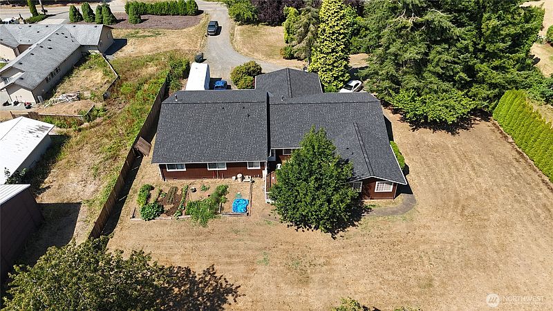 3rd image of 1257 Lattimore Road