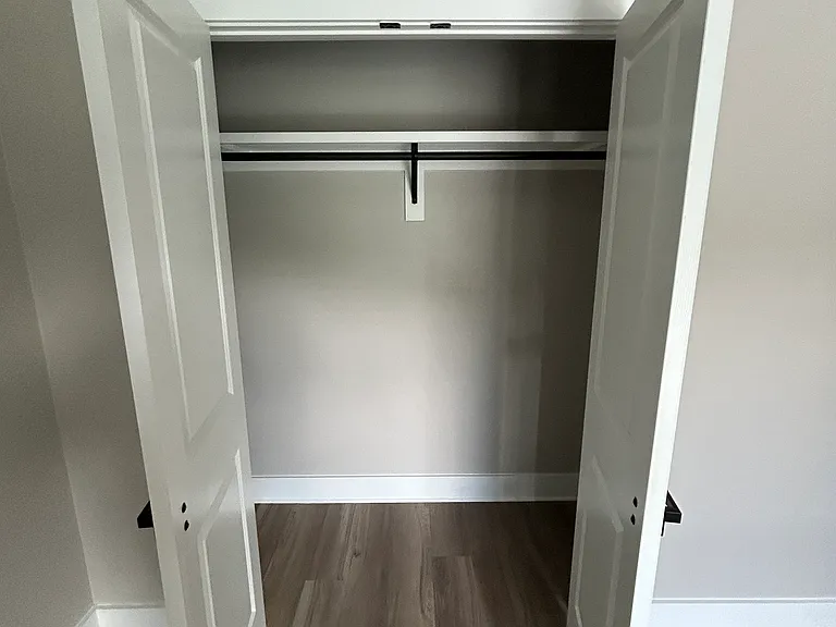 Closet 1