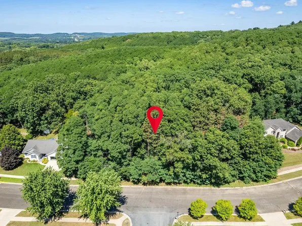 1423 Ridgeview Drive #15, Reedsburg, WI 53959