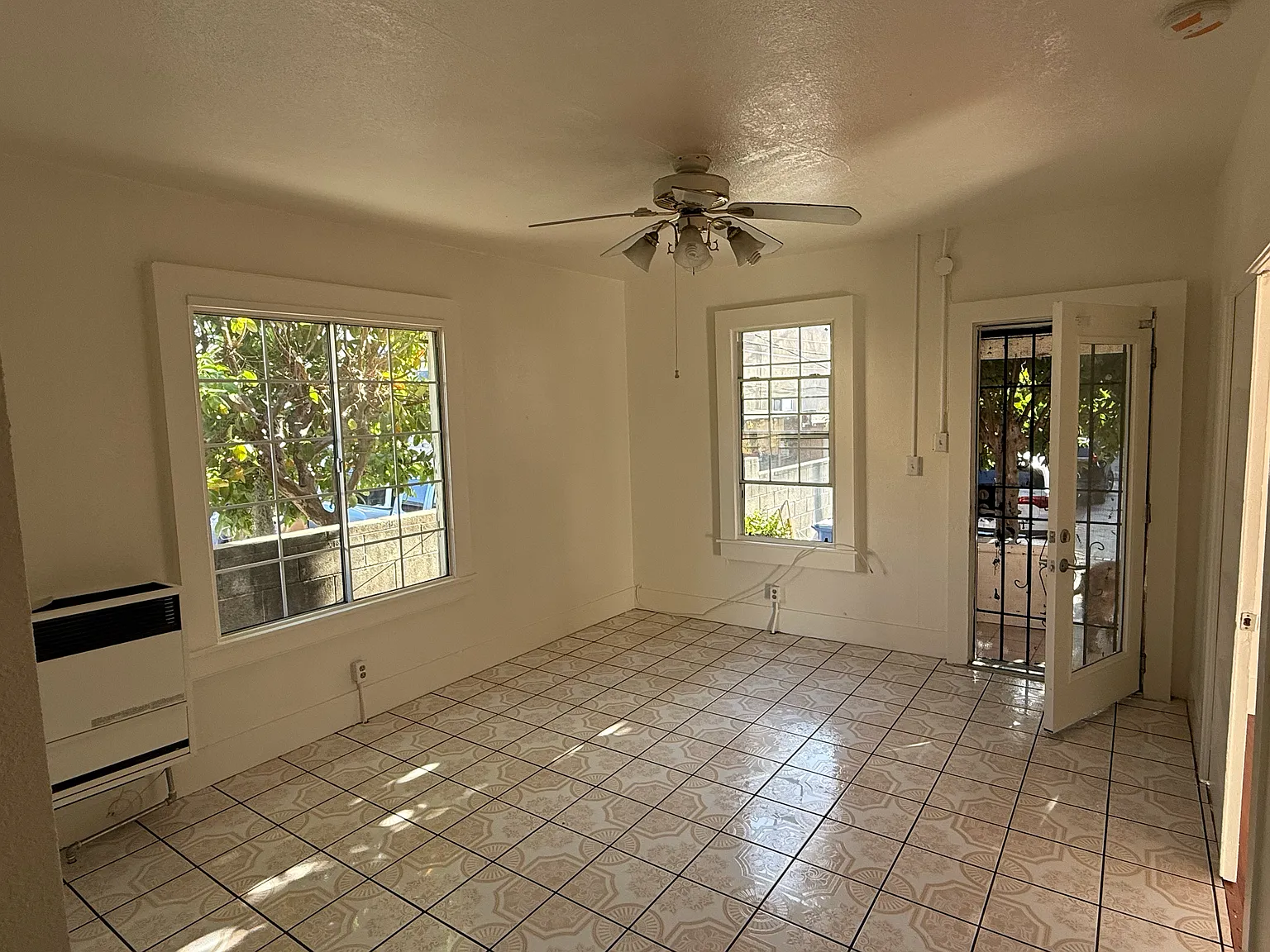 2 bed, $2,400 — Photo 3