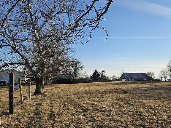 2nd image of 8251 W Pauling Rd