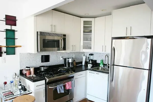 Rented by Aventana | media 9