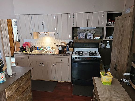 West side of kitchen
