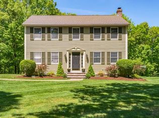 6 Mayflower Way, Tyngsboro, MA 01879