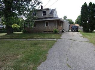 6949 Hammond Ave SE, Caledonia, MI 49316