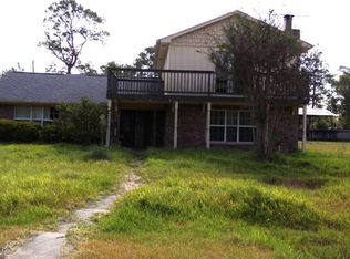 3401 E Country Club Dr, Shoreacres, TX 77571